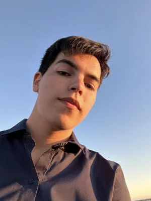Sitter Profile Image: Joaquin 