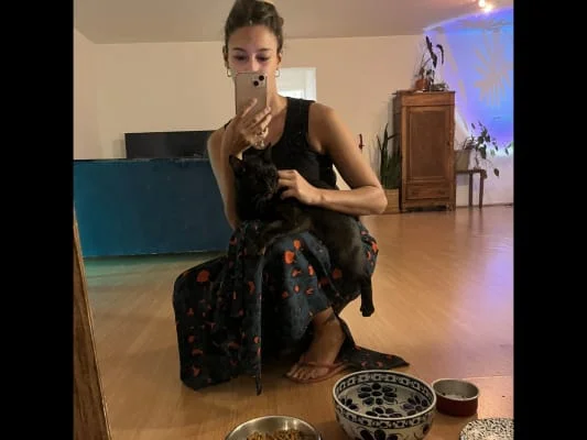 Sitter Profile Image: Ana Claudia 