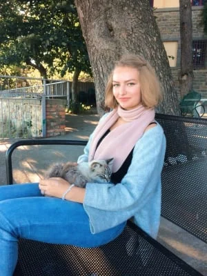 Sitter Profile Image: Sophia Viktoria 