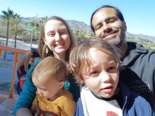 Sitter Profile Image: Francisco Javier & Ruth 