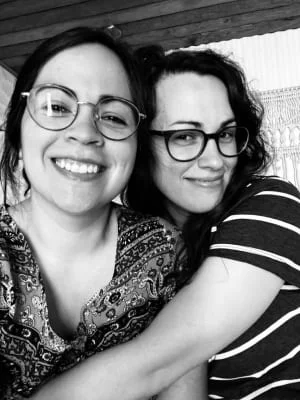 Sitter Profile Image: Jules & Morgan 