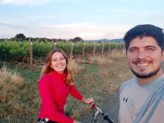Sitter Profile Image: Gonzalo & Lucia 