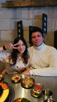 Sitter Profile Image: Rafael & Mayra 