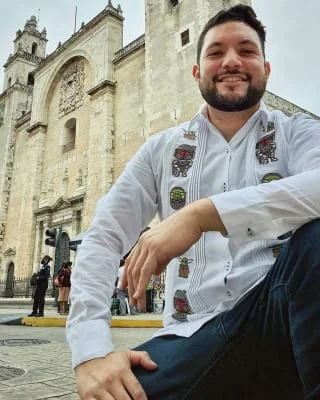 Sitter Profile Image: Jorge 