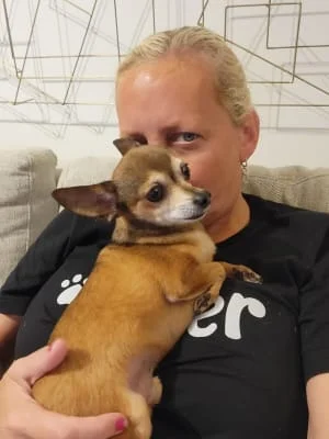 Sitter Profile Image: Romana 