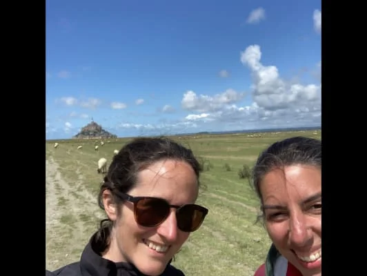 Sitter Profile Image: Guillemette & Evguenia 