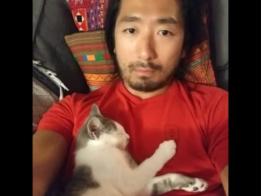 Sitter Profile Image: Woong 