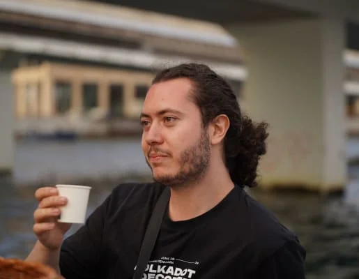 Sitter Profile Image: Agustin 