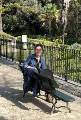 Sitter Profile Image: Danielle Bernadette 