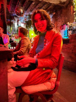 Sitter Profile Image: clare 