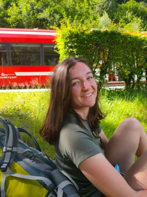 Sitter Profile Image: Léonore 
