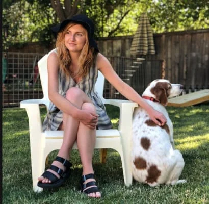 Sitter Profile Image: Rachel Rose 