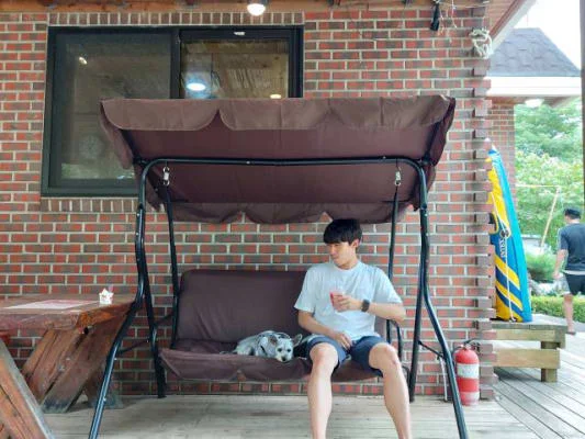 Sitter Profile Image: Jesung 