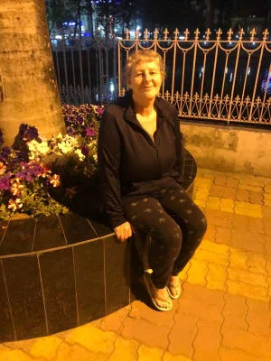 Sitter Profile Image: Shirley 