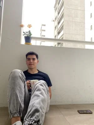 Sitter Profile Image: Joaquin 