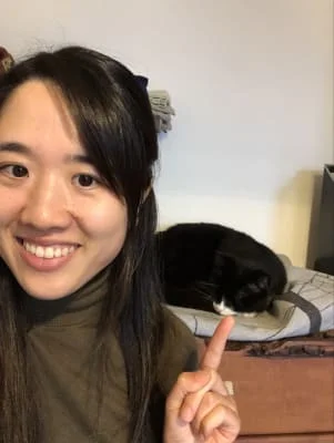 Sitter Profile Image: Thi Tuong & Thanh Tam 