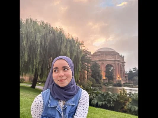 Sitter Profile Image: Hoda 
