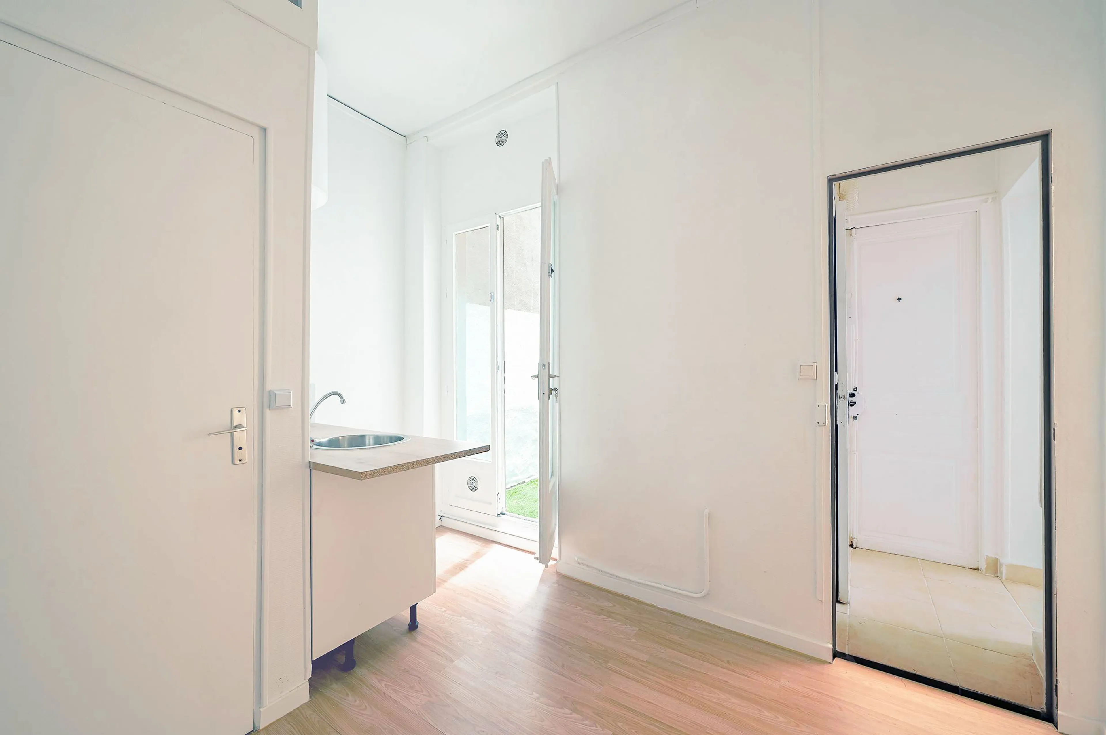 vendre-appartement-2-pi-ces-24-m2-rue-ordener-75018