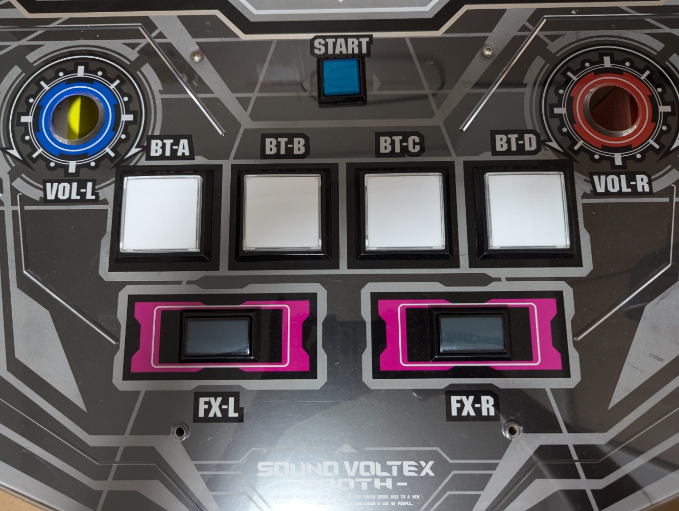 SDVX筐体のコンパネからコントローラーを作る(1)