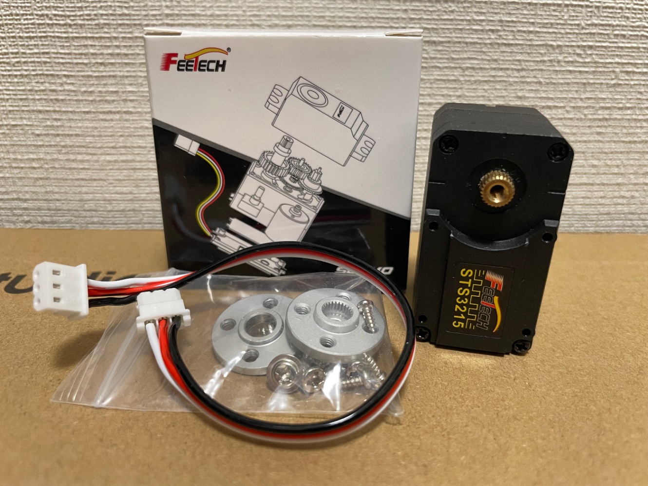 AI制御可能なロボットアーム「SO-ARM100」の魅力 - masato-ka