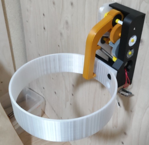 完成したゴミ袋残量センサーの全体像