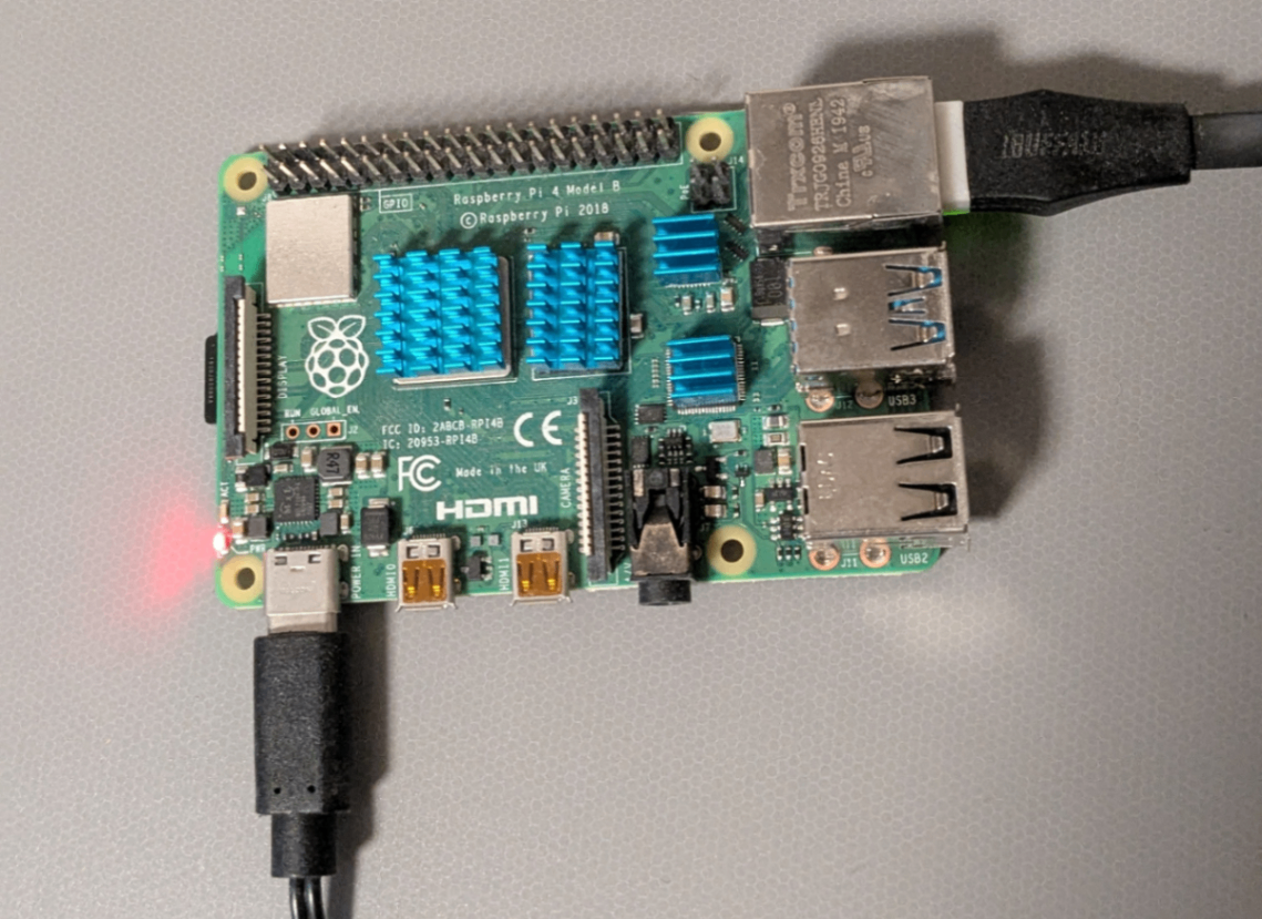 Raspberry Pi + Tailscale + Open WebUI で手軽に自分だけの LLM 環境を構築するチュートリアル