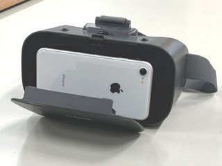 スマートホンとVRゴーグル