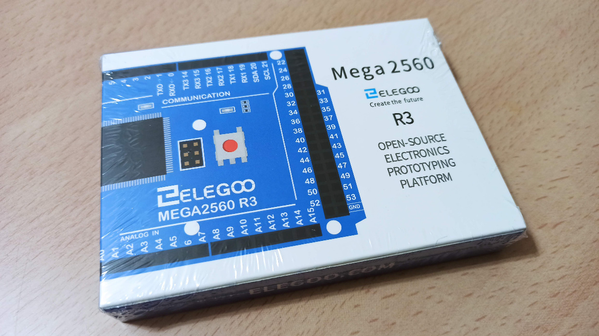 ELEGOOのArduino MEGA2560 R3互換機の箱の写真