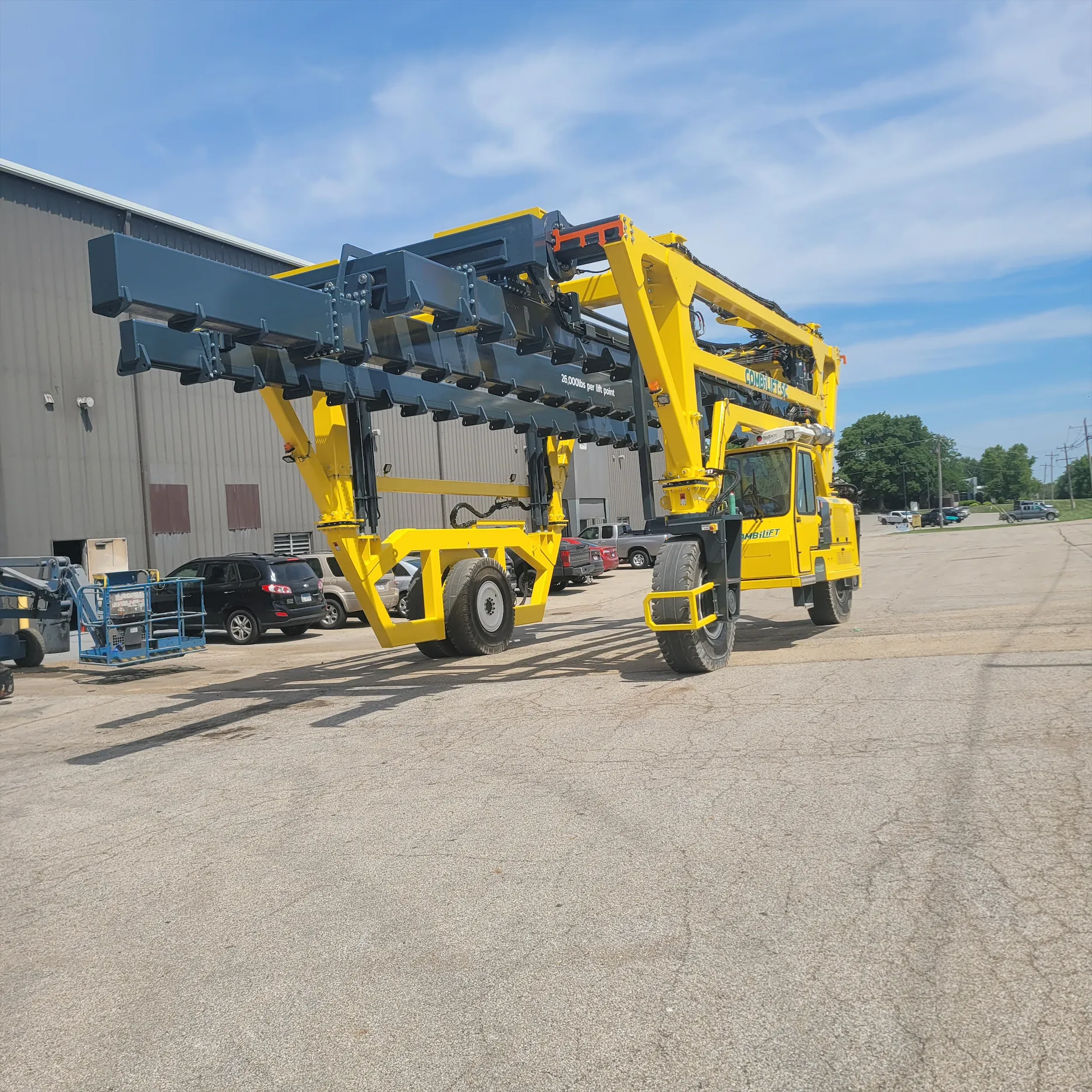 New 41-Ton Combilift Boosts Girder and Beam Handling in Pekin, IL