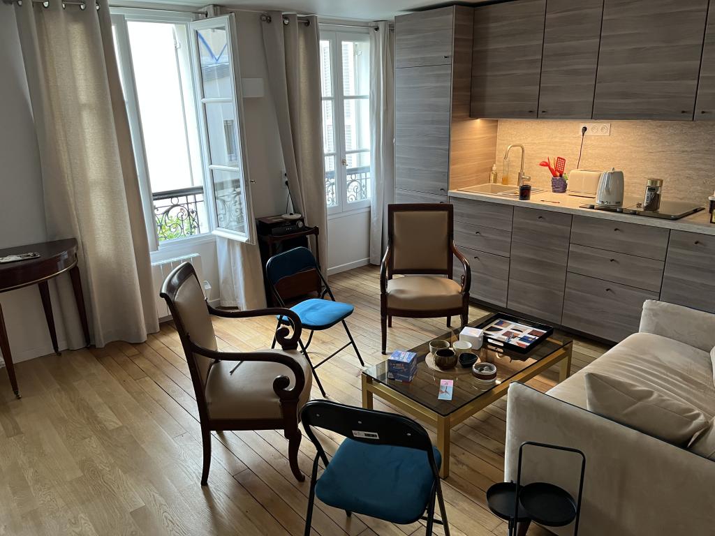 Rejoignez une colocation à Paris 18 : 1 chambre disponible 