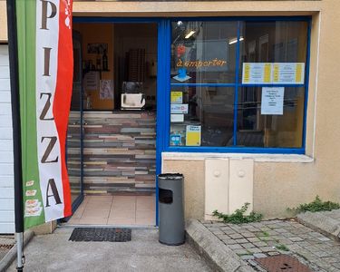 Pizzeria