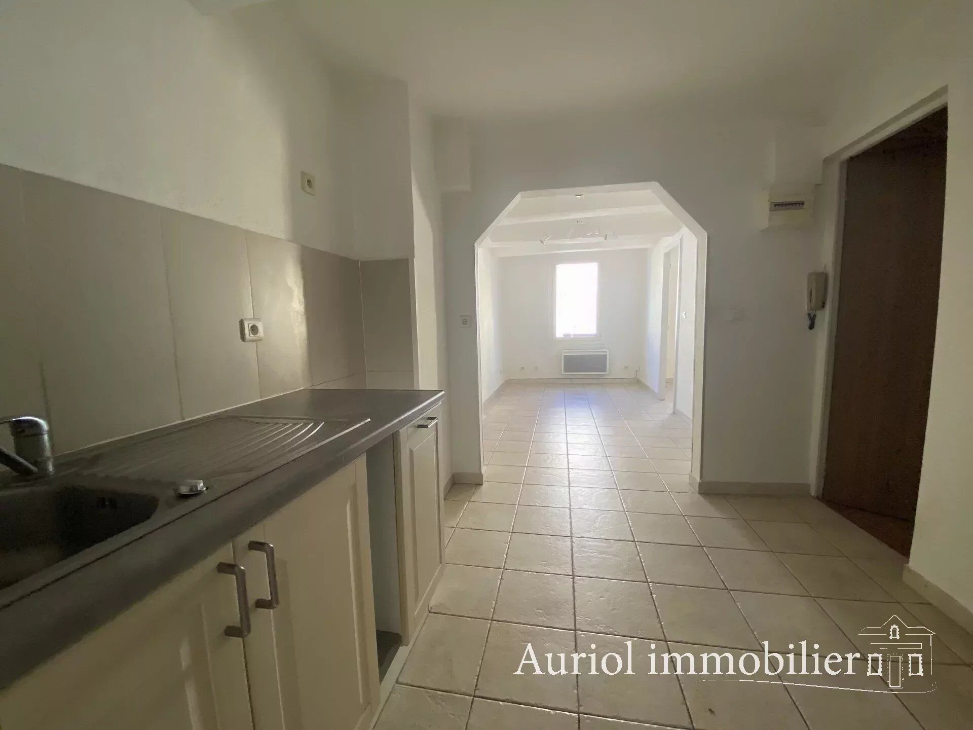 Vente Appartement 30 m² à Auriol 98 000 €
