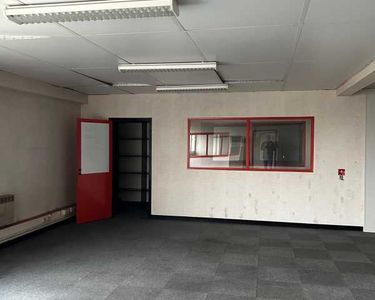Bureaux 300 m² 