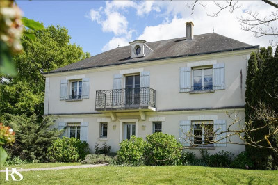 Maison 8 pièces 255 m²