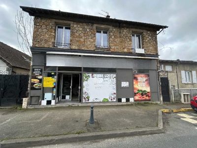 Locaux Commerciaux - A LOUER - 70 m² non divisibles