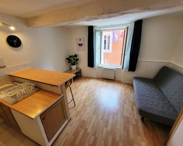 Studio meublé 23m² à louer à Ste-Anastasie sur Issole