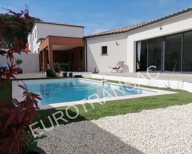 Villa 4 pièces 122 m² 