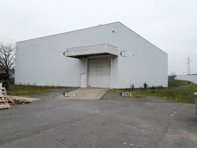 Local commercial 750 m²