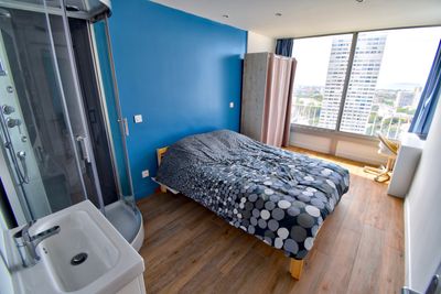 Propose Chambre avec douche privative vue Mer dans Colocation Marseille 9ème 