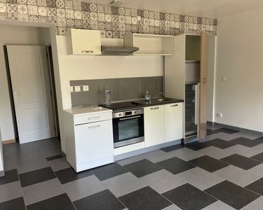 Appartement T3, rez de chaussée, Saint-quentin 