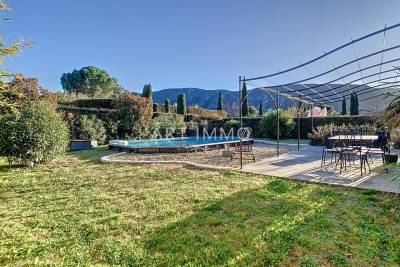 À VENDRE MAISON DE PLAIN PIED AVEC VUE SUR LE LUBERON