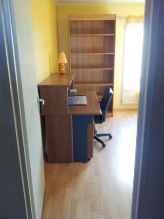 Chambre de 10m2 à louer sur Le Cres