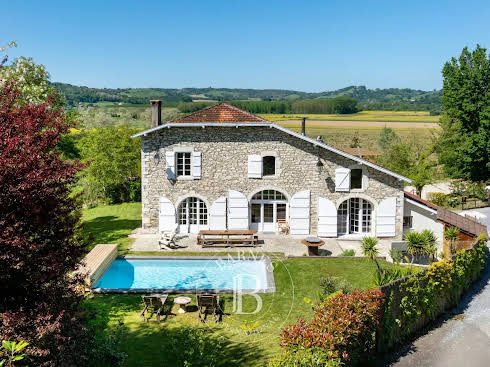 Maison Vente Hastingues  770m² 3950000€