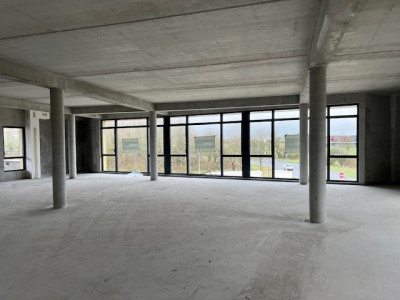 Bureaux 567 m²