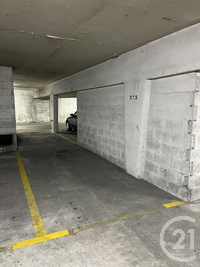 Parking 11 m² 