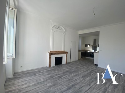 LIMOUX CENTRE VILLE-APPARTEMENT T3 