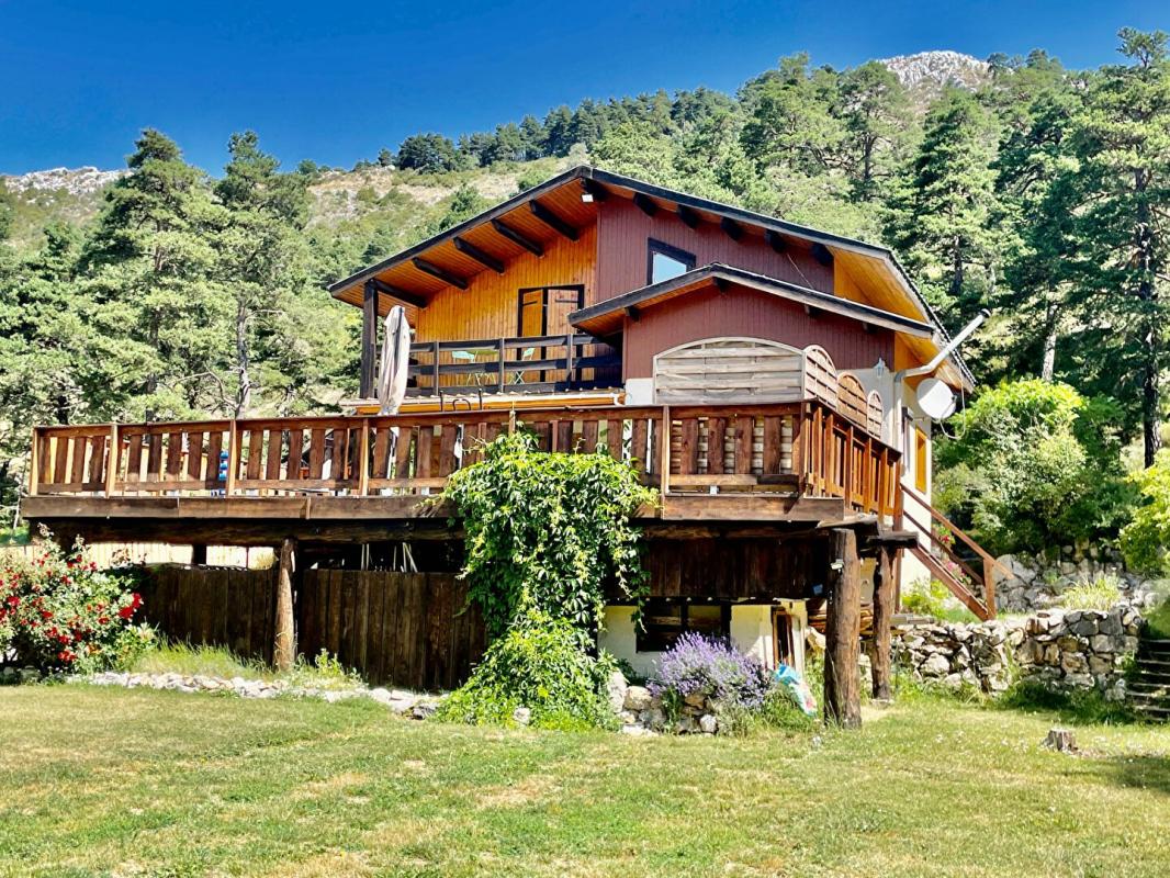 Vente Chalet 127 m² à Caille 399 000 €