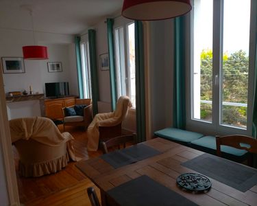 Grand appartement T5 lumineux