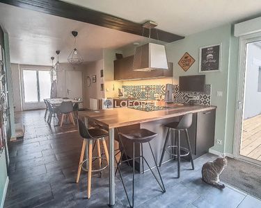 Maison 8 pièces 136 m²