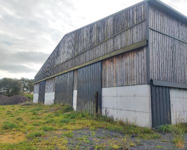 Bâtiment agricole 1200m2